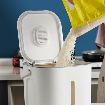 Logo personnalisable Contenant de stockage de riz en plastique PP de qualité alimentaire avec cuillère 5-10 kg de charge