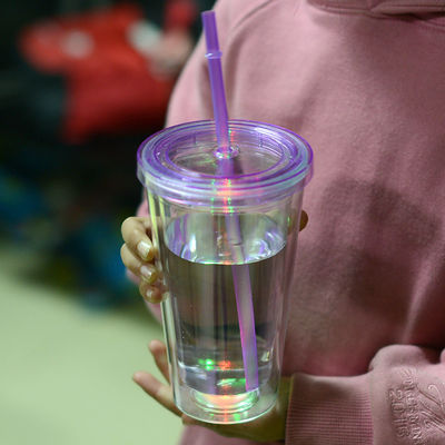 16 oz Led Boisson Boisson Fête Lumières clignotantes d'eau allumez la tasse en plastique Led Double Wall Tumbler