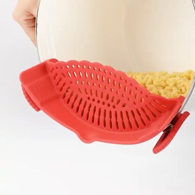 Filtre à pinceau et filtre à pâtes flexibles en silicone
