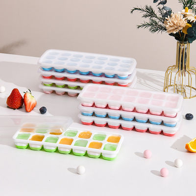 Plateaux de glace empilés avec couvercle amovible résistant aux déversements, exempts de BPA et en silicone
