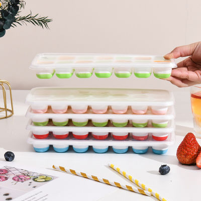 Plateaux de glace empilés avec couvercle amovible résistant aux déversements, exempts de BPA et en silicone