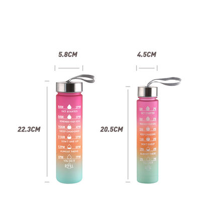Couvercle PP de qualité alimentaire 4 pcs Bouteilles d'eau de sport en plastique avec paille et autocollants pour le fitness de gym