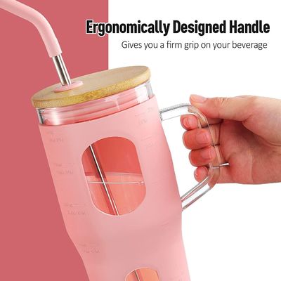 Emblème personnalisé Tumbler en verre réutilisable 32 oz avec poignée de couvercle en bambou et manche en silicone