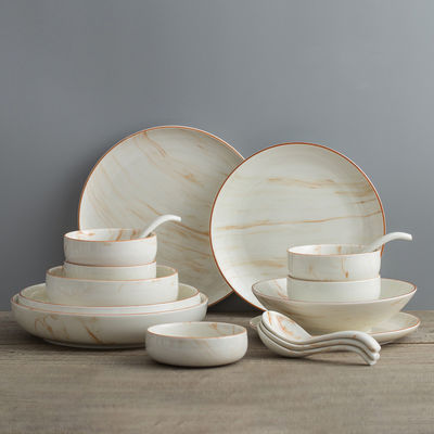 Vaisselle de cuisine en plaque de porcelaine beige pour le dîner et les cadeaux d'occasion