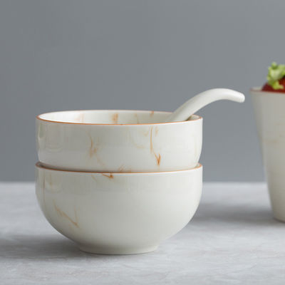Vaisselle de cuisine en plaque de porcelaine beige pour le dîner et les cadeaux d'occasion