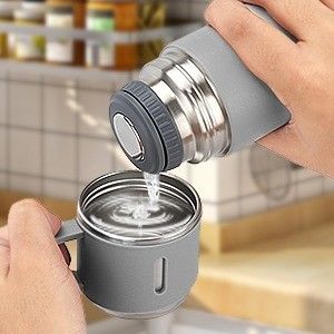 Bouteille isolée sous vide en acier inoxydable, conçue pour les adultes.