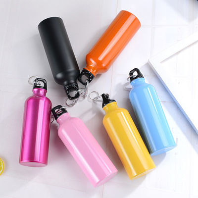 Bouteilles d'eau en aluminium pour vélo avec couverture de carabineur Impression par sublimation de logo personnalisé