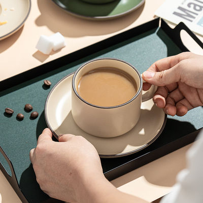 250 ml Capacité Nordic Matte Ceramic Coupe à café et plateau avec cuillère correspondante