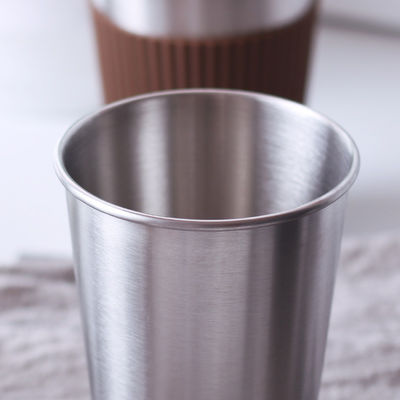 Tasse de café en acier inoxydable personnalisée 17 oz Double mur 18/8 Tumbler avec manche en silicone