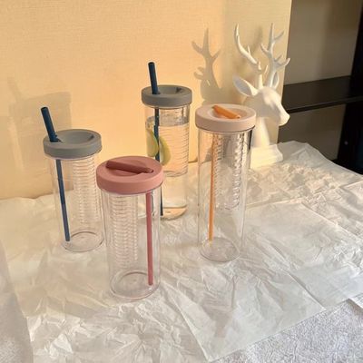 Sports en plein air: un incontournable Bouteille d'eau en plastique de qualité alimentaire