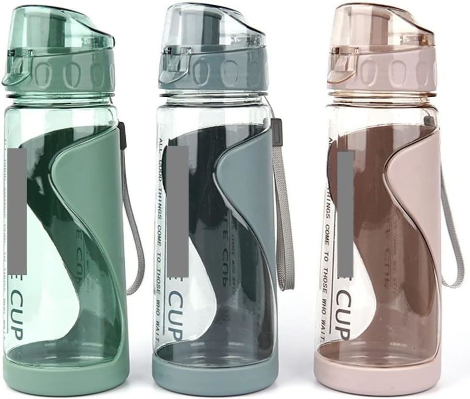 Bouteilles d'eau de sport en plastique 570 ml pour adultes Portables étanches et exemptes de BPA