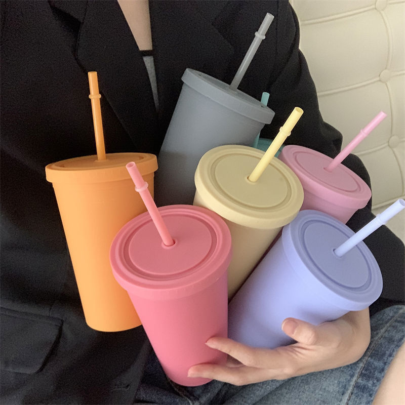 Coupe d'eau en plastique AS PP réutilisable avec paille et couvercle à logo personnalisé pour tasse de café glacé