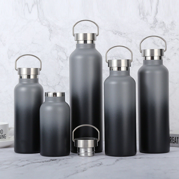 Performance d'isolation thermique 304 bouteille d'eau en acier inoxydable pour activités en plein air